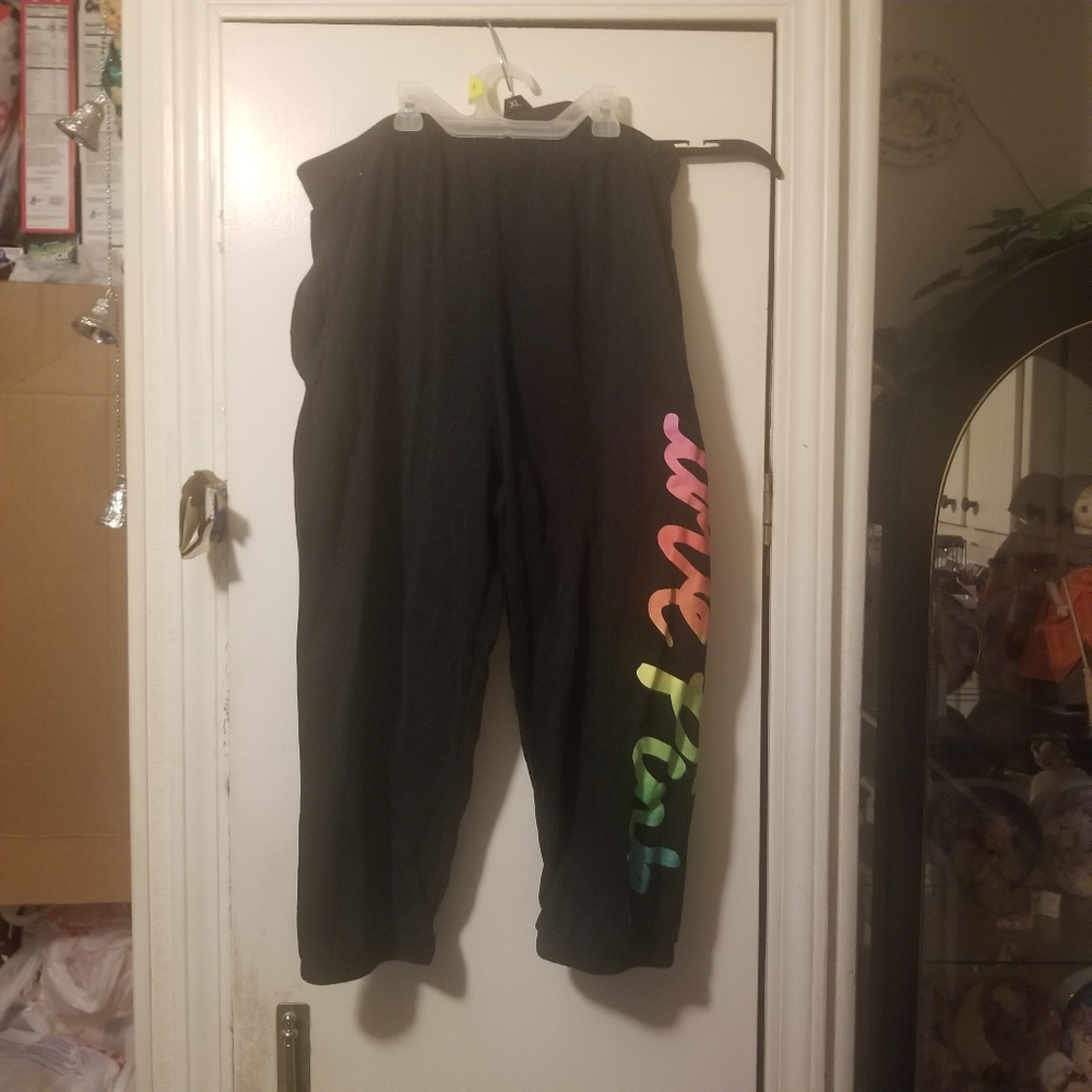 Victoria Secret PINK Capri Joggers size M